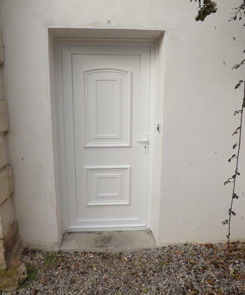 Porte d'entrée PVC de chez SWAO